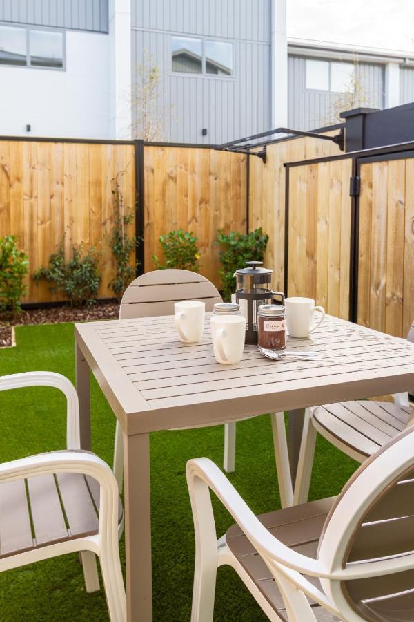 Apartment Nature's Haven 2 Bed 2 Bath W/carpark *