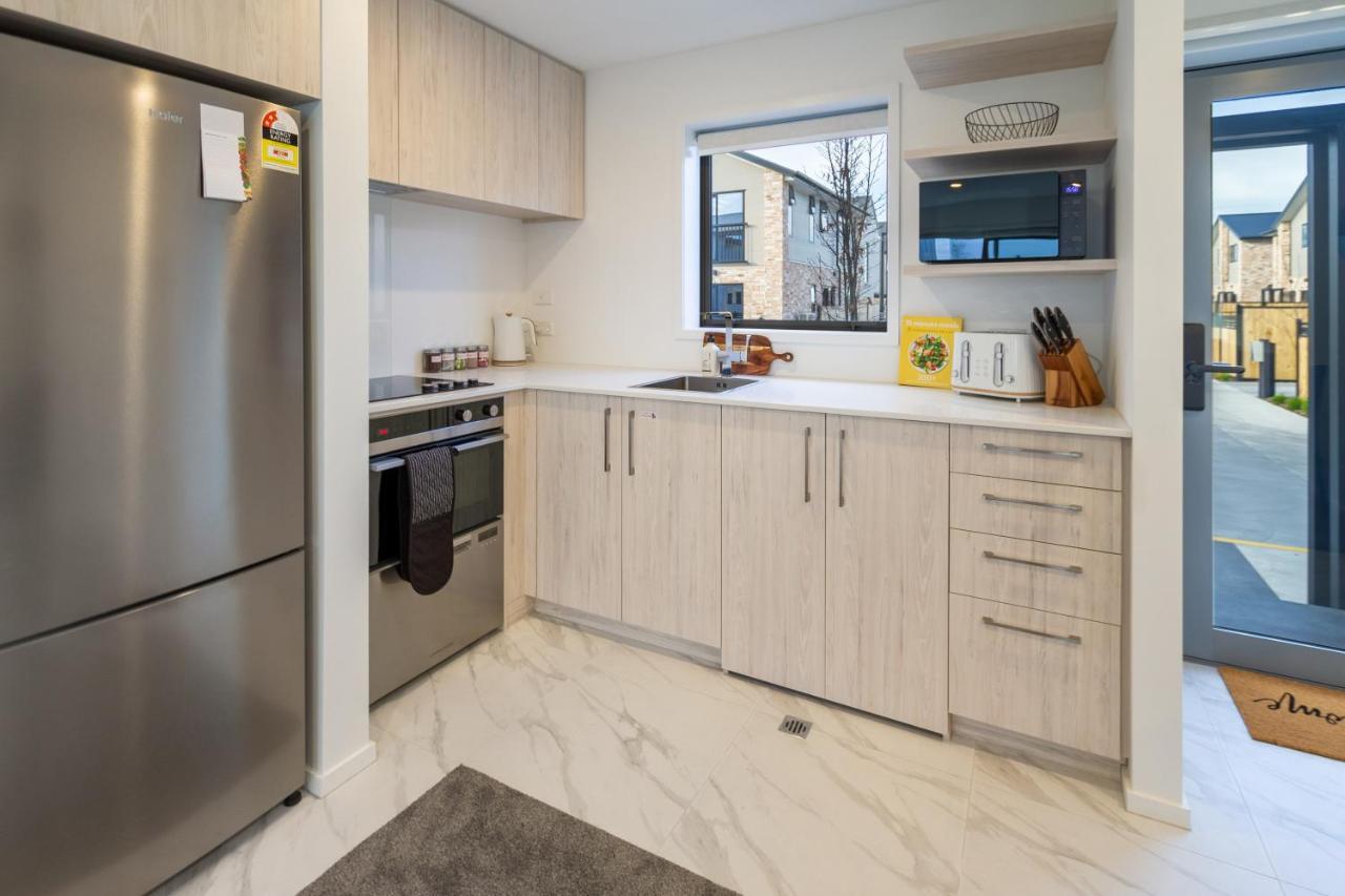 Nature's Haven 2 Bed 2 Bath W/carpark Christchurch