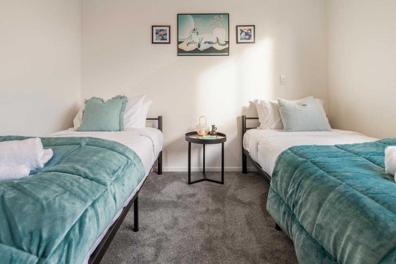 Apartment Nature's Haven 2 Bed 2 Bath W/carpark *